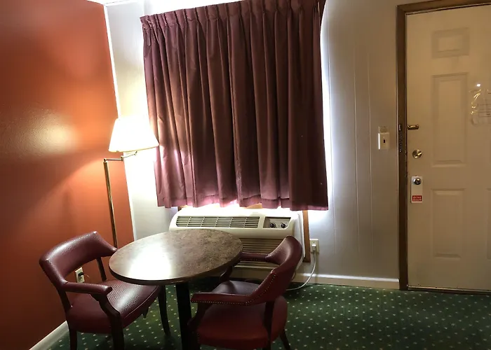 Budget Host Motel