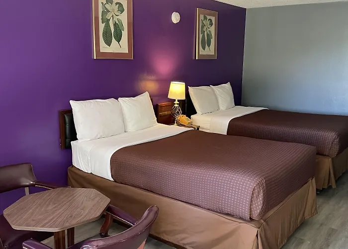 Motel Budget Host *